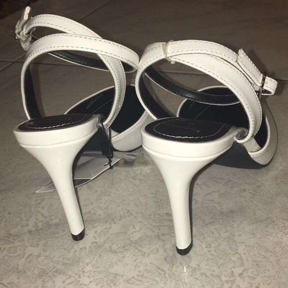 Heels - Picture 2 of 4